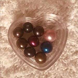 Colored pearls